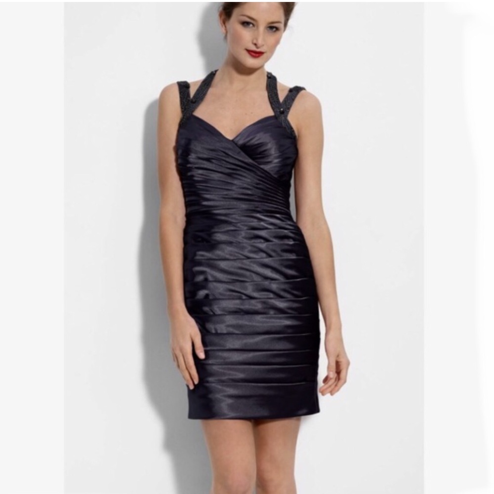 exc ADRIANNA PAPELL Collection bodycon prom dress